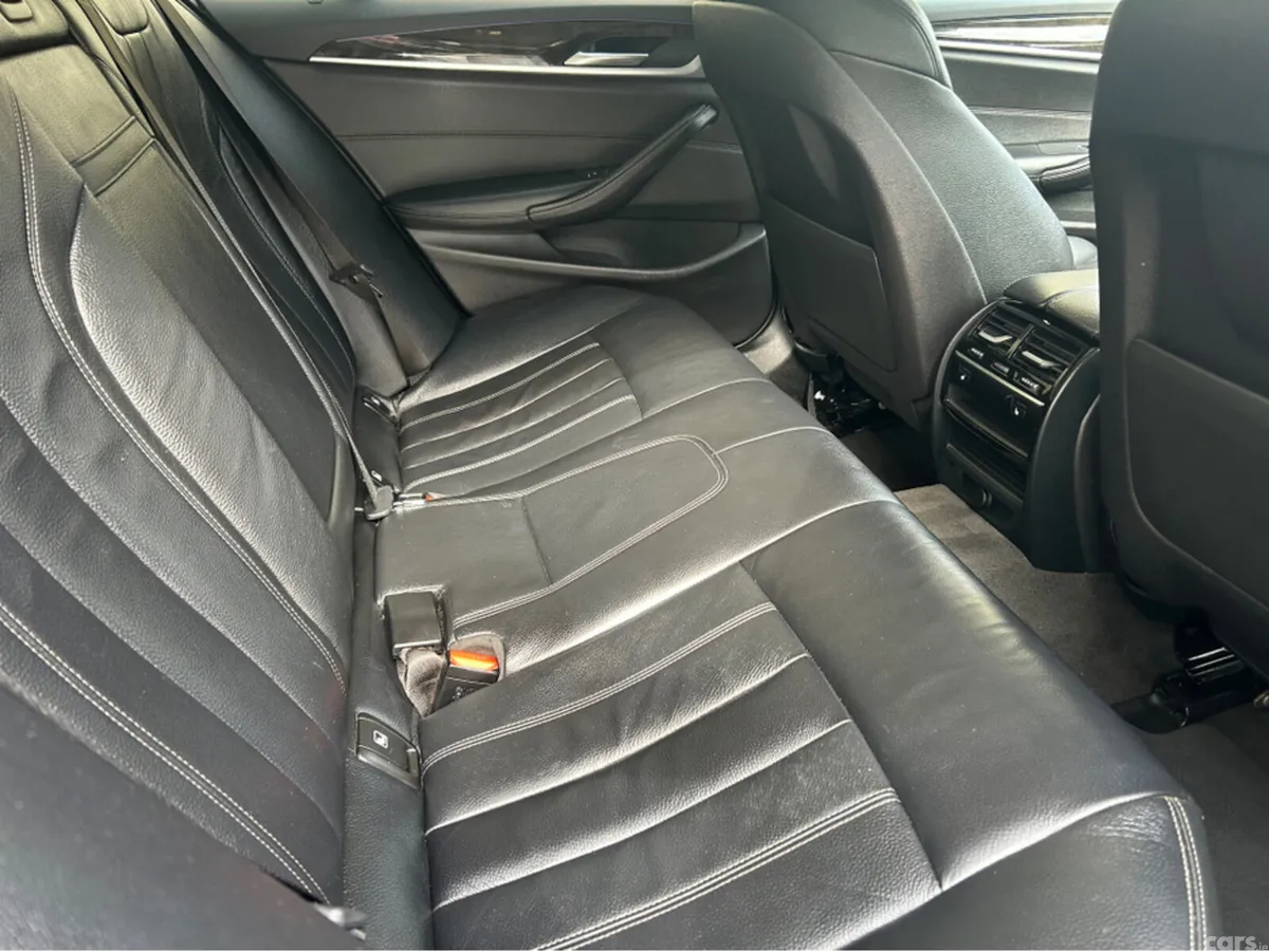 BMW 5-Series Saloon, Petrol Hybrid, 2017, Black