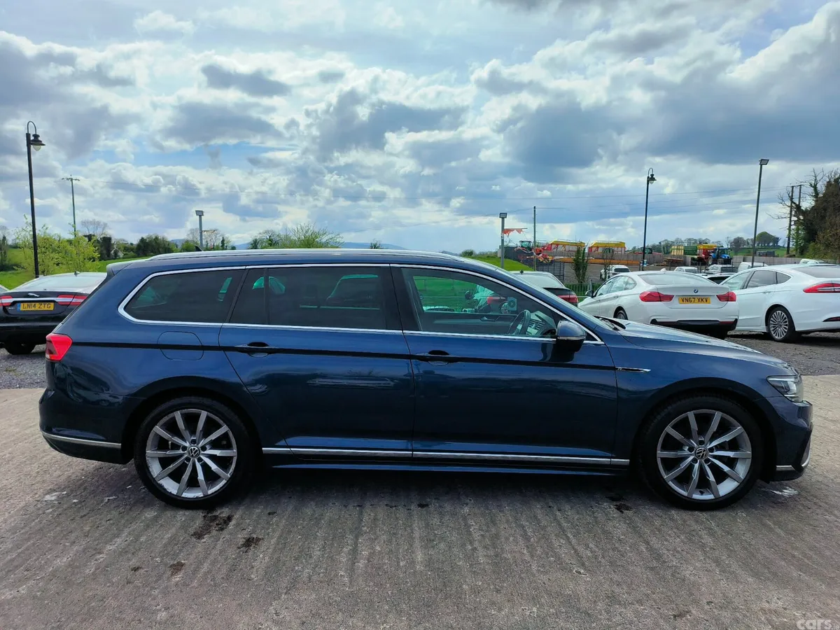 Volkswagen Passat Estate, Diesel, 2021, Blue