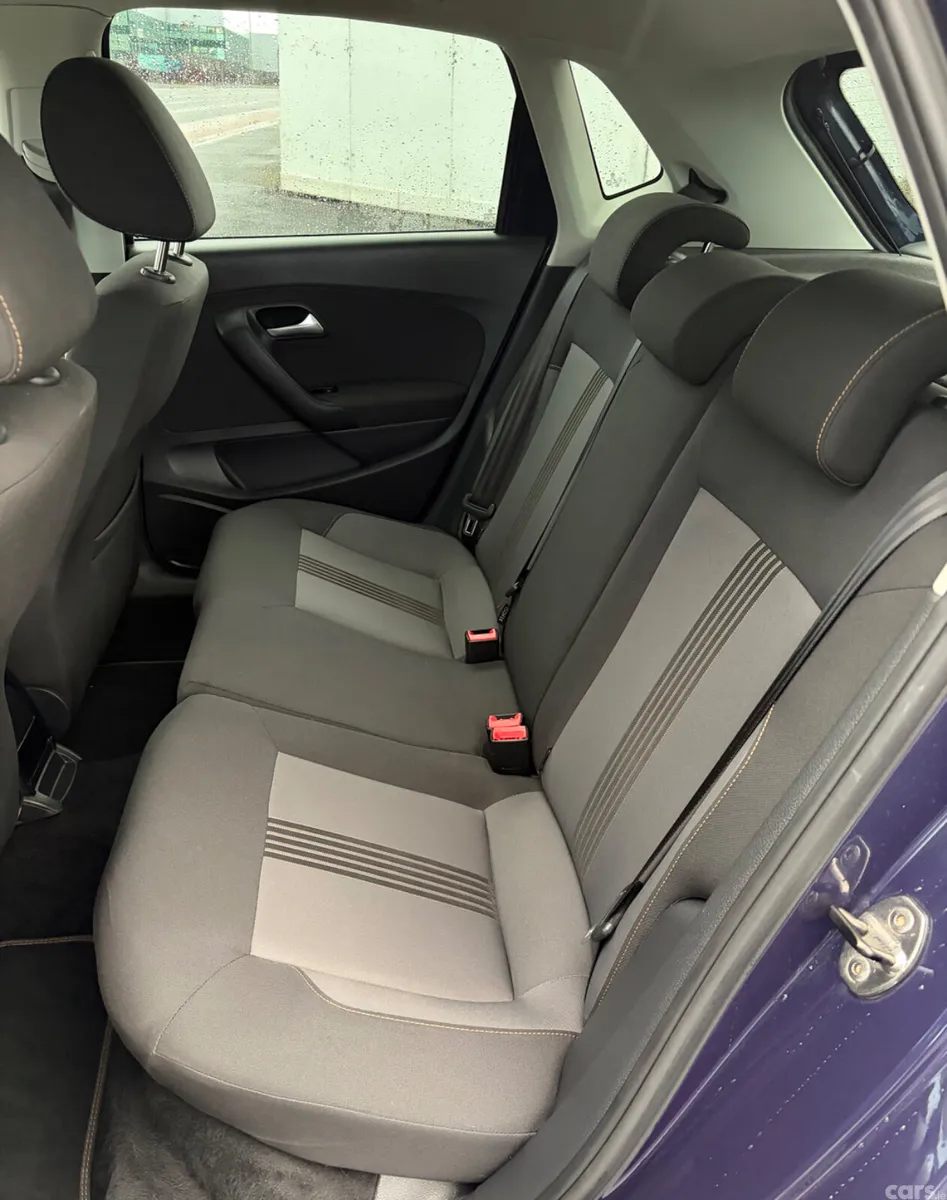 Volkswagen Polo Hatchback, Petrol, 2016, Blue