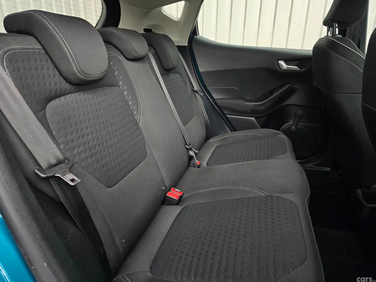 Ford Fiesta Hatchback, Petrol, 2018, Blue