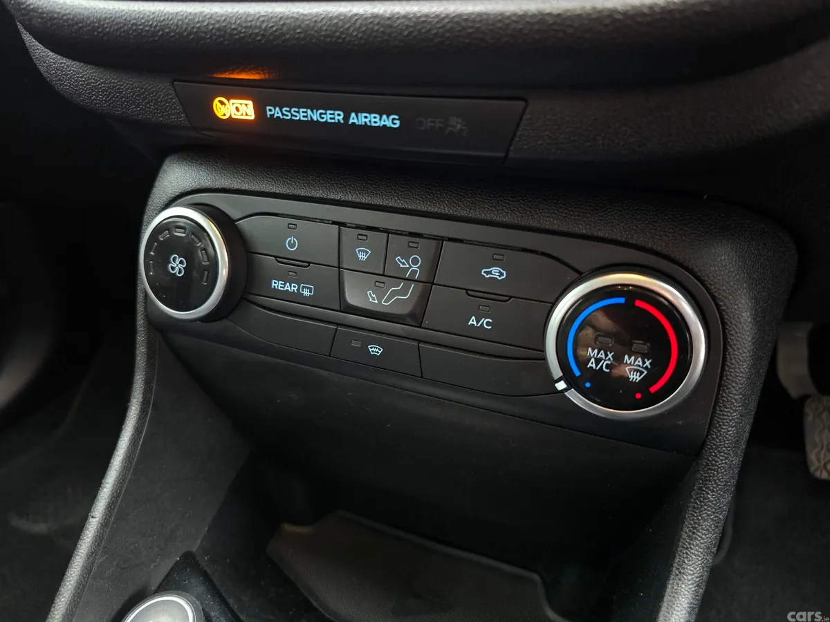 Ford Fiesta Hatchback, Petrol, 2018, Blue