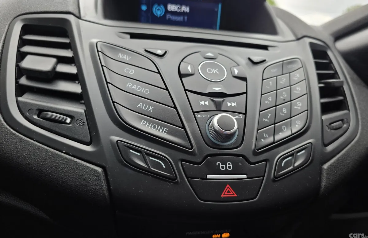 Ford Fiesta Hatchback, Petrol, 2017, Blue