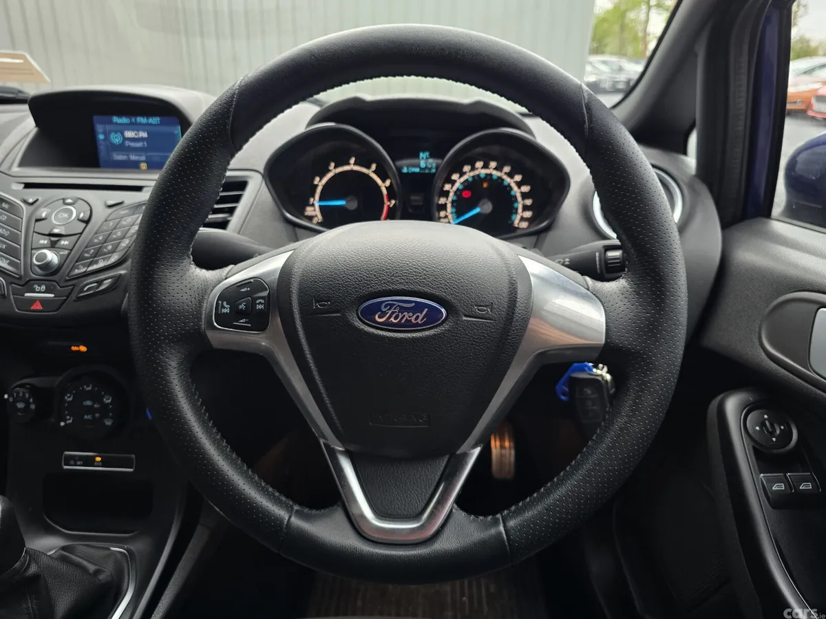 Ford Fiesta Hatchback, Petrol, 2017, Blue