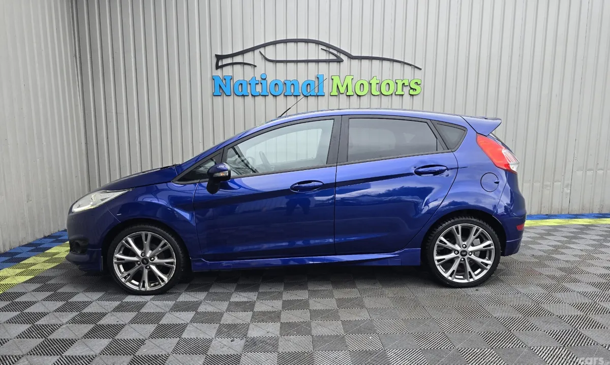 Ford Fiesta Hatchback, Petrol, 2017, Blue