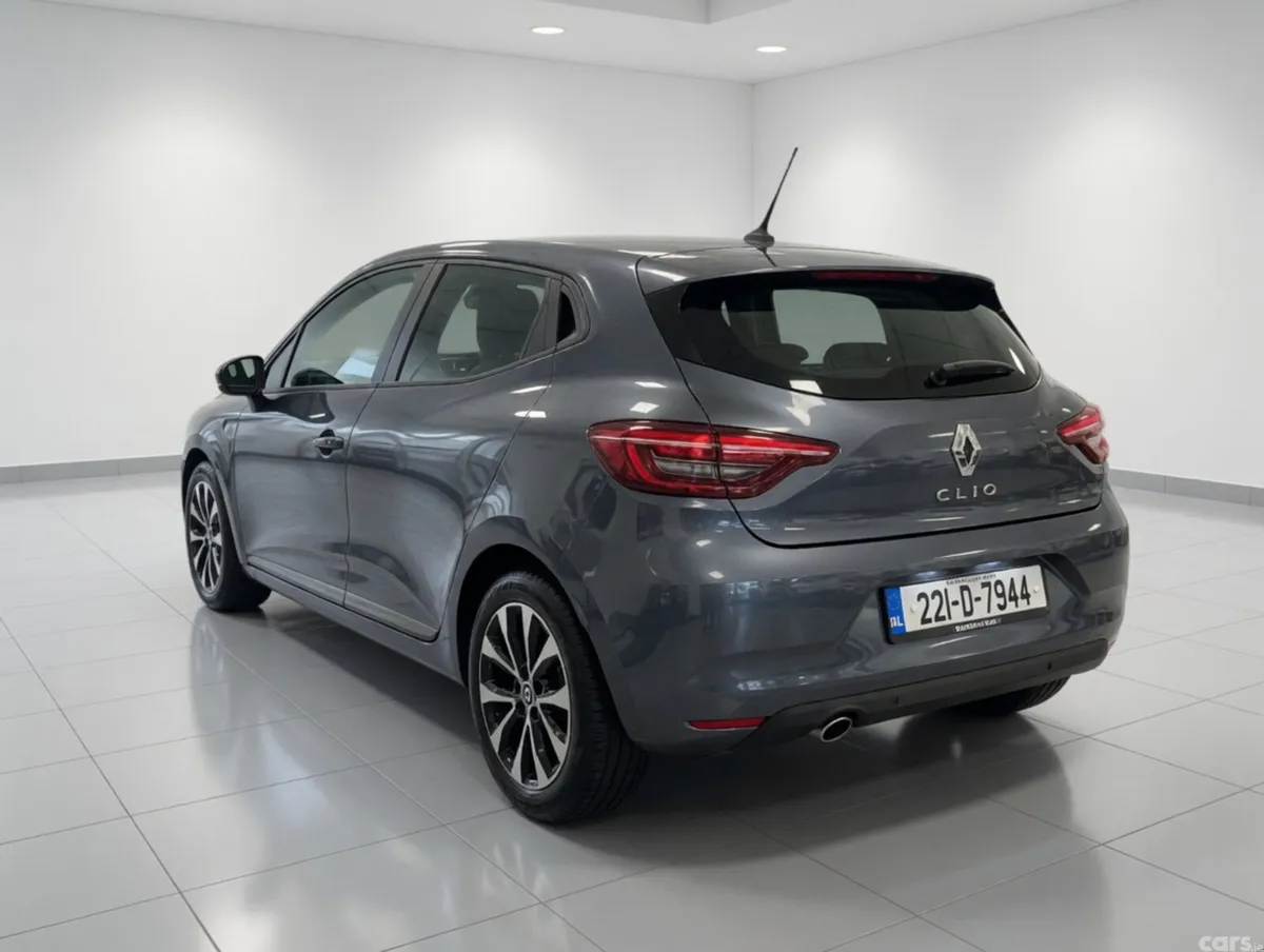 Renault Clio Hatchback, Petrol, 2022, Grey