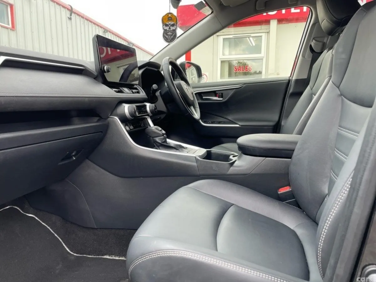 Toyota RAV4 SUV, Petrol Hybrid, 2025, Black