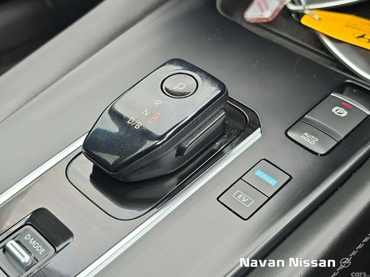 Nissan Qashqai MPV, Petrol Hybrid, 2023, Blue