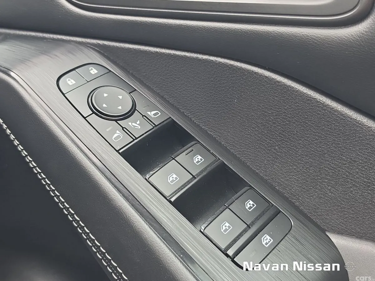 Nissan Qashqai MPV, Petrol Hybrid, 2023, Blue