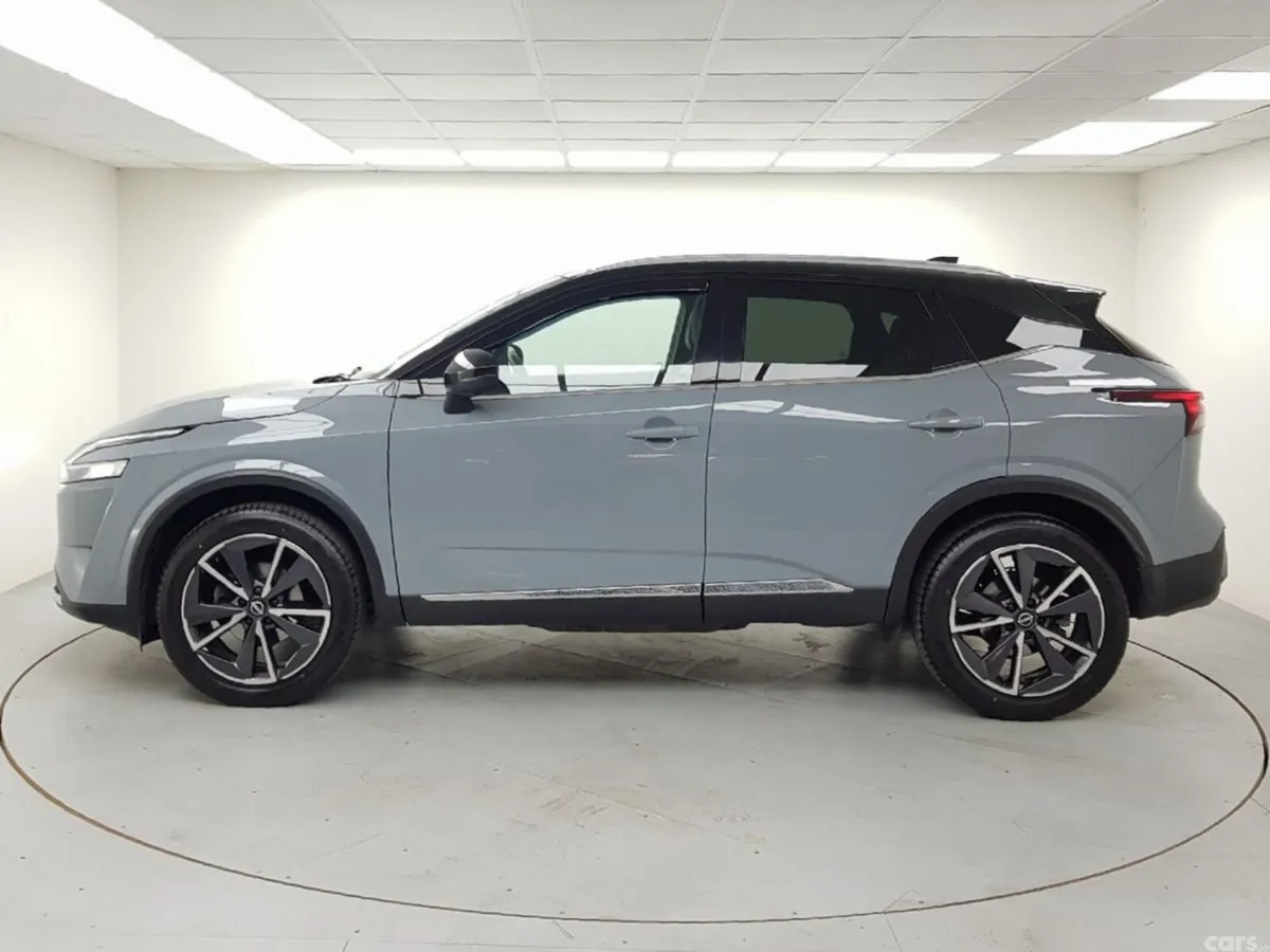 Nissan Qashqai MPV, Petrol Hybrid, 2024, Grey
