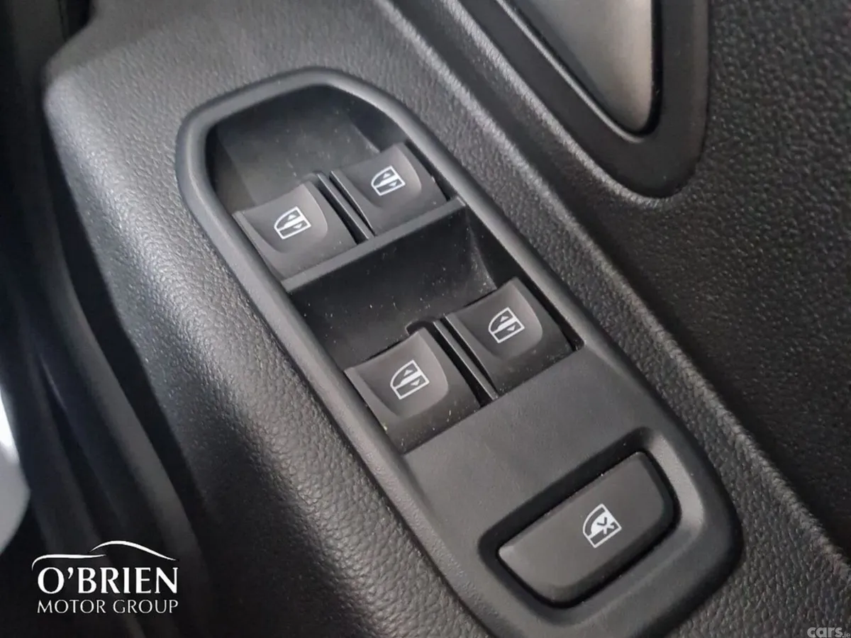 Dacia Duster SUV, Petrol, 2024, Grey