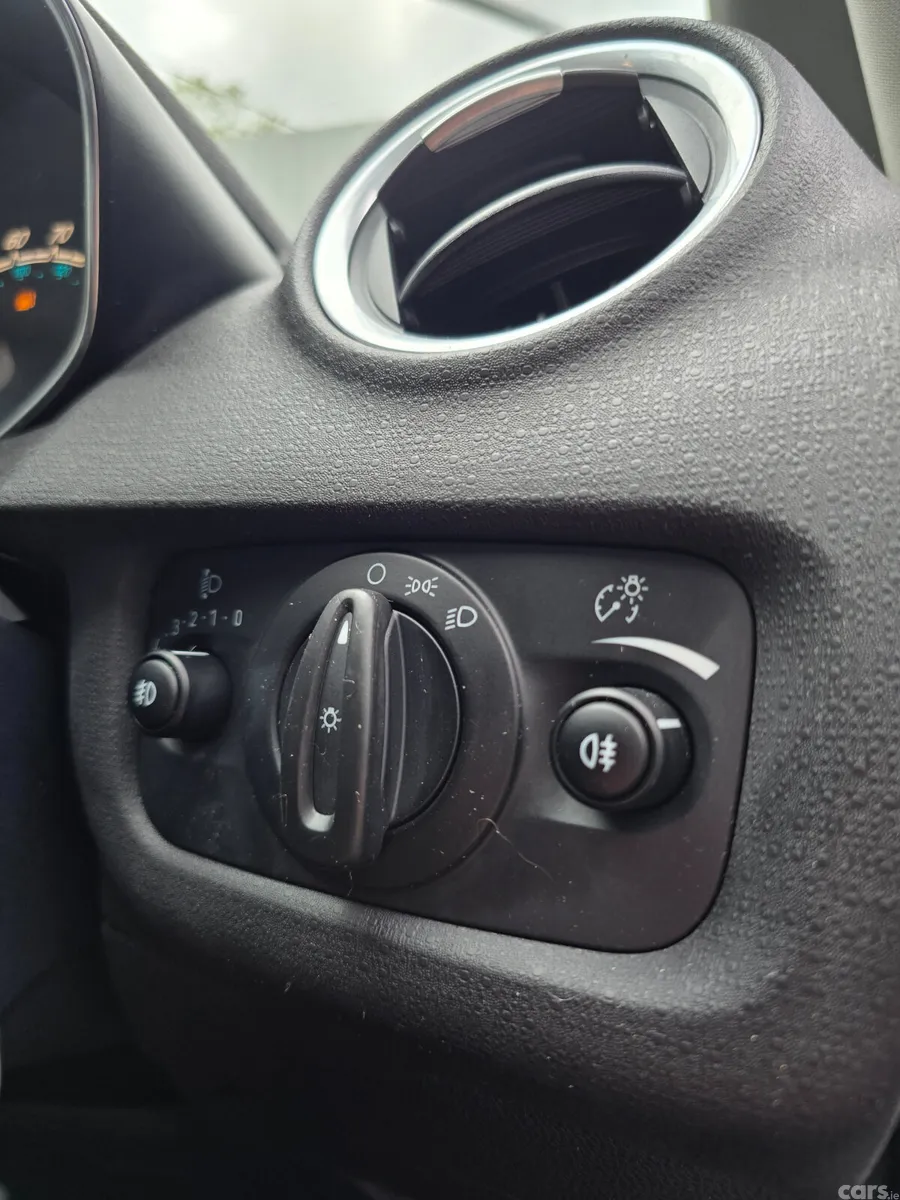 Ford Fiesta Hatchback, Petrol, 2016, Grey