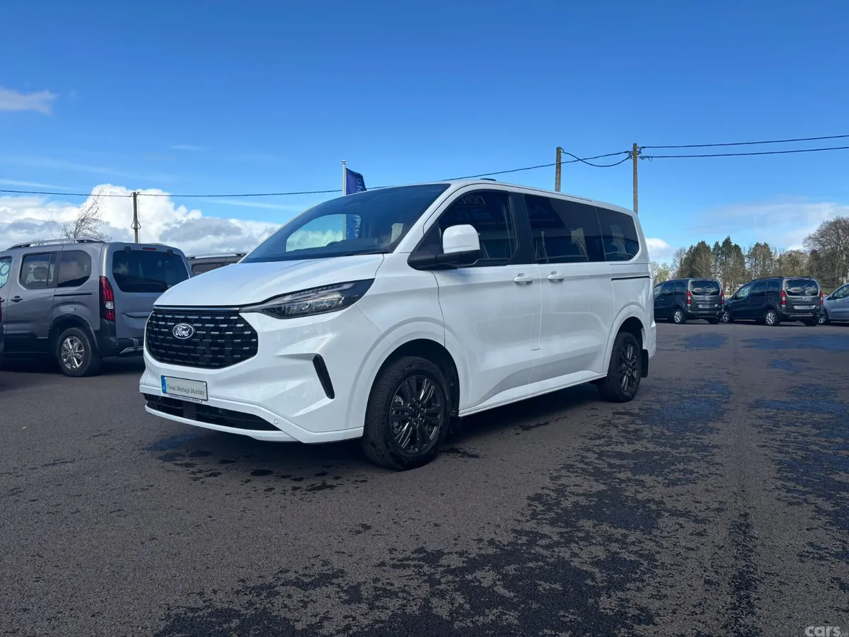 Ford Tourneo Custom MPV, Diesel, 2026, White