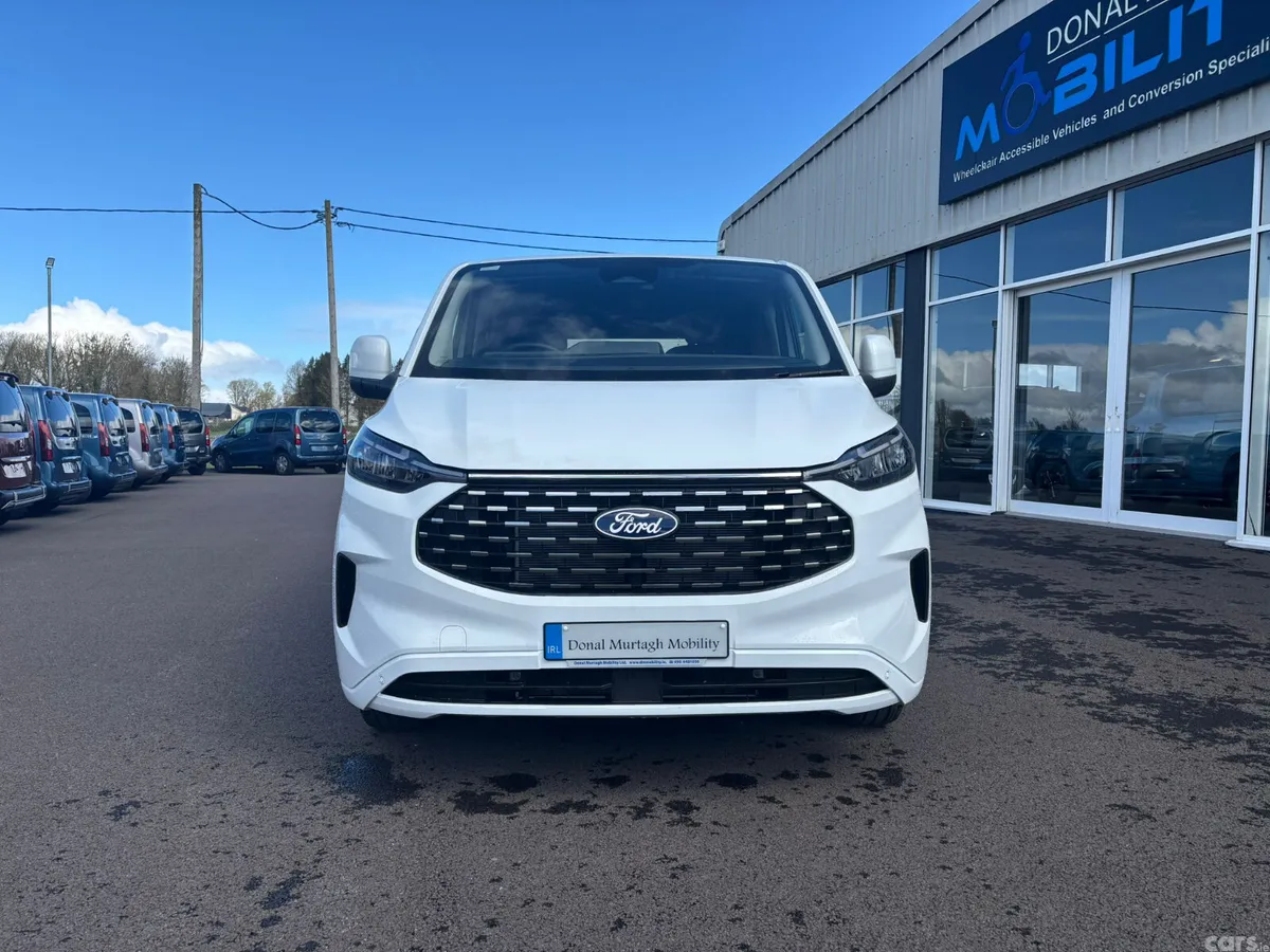 Ford Tourneo Custom MPV, Diesel, 2026, White