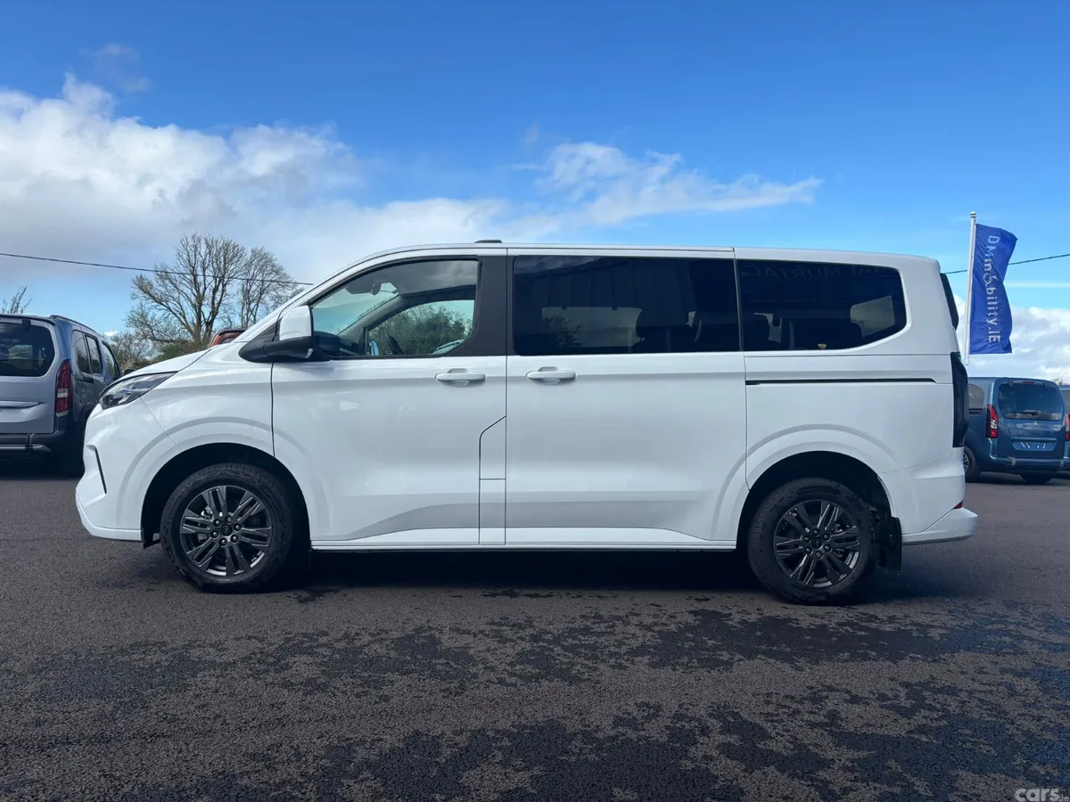 Ford Tourneo Custom MPV, Diesel, 2026, White