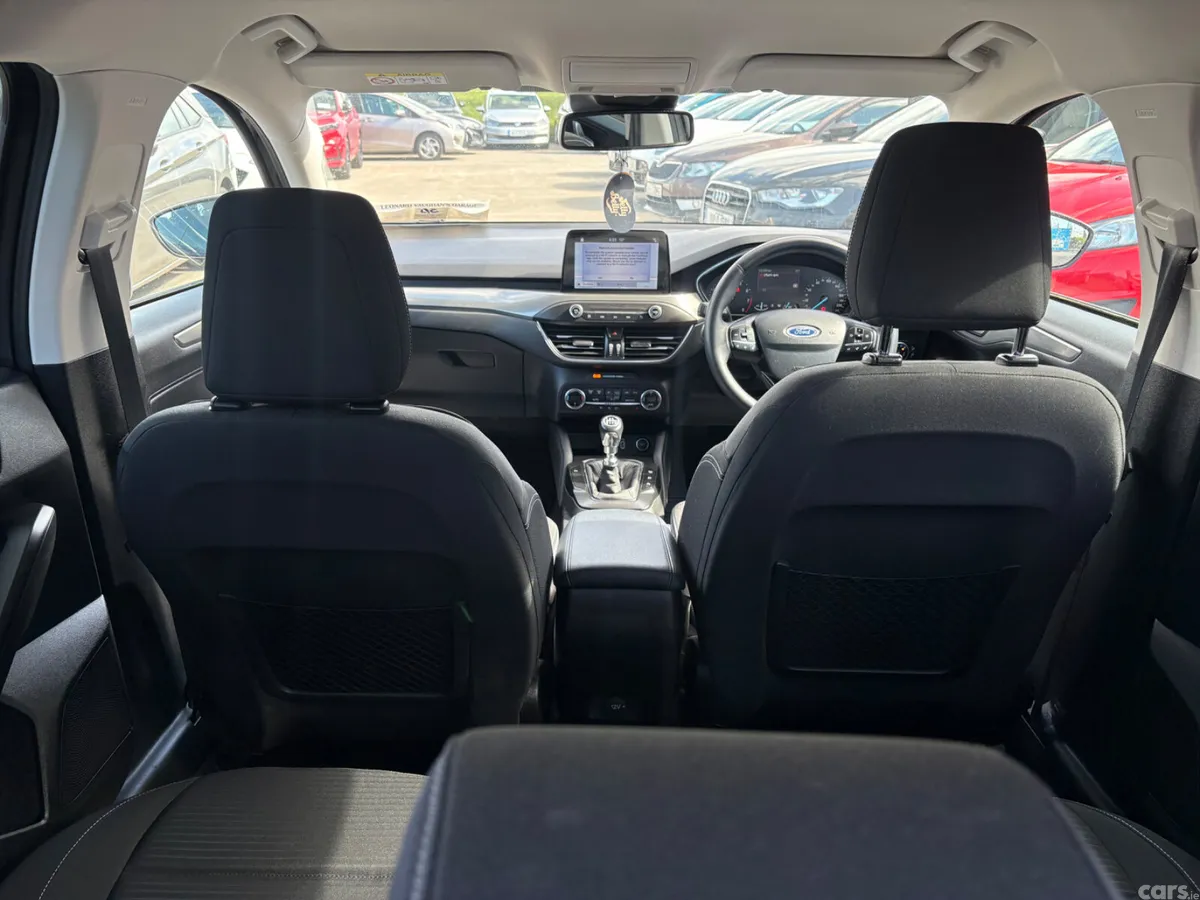 Ford Focus Hatchback, Petrol, 2019, Grey