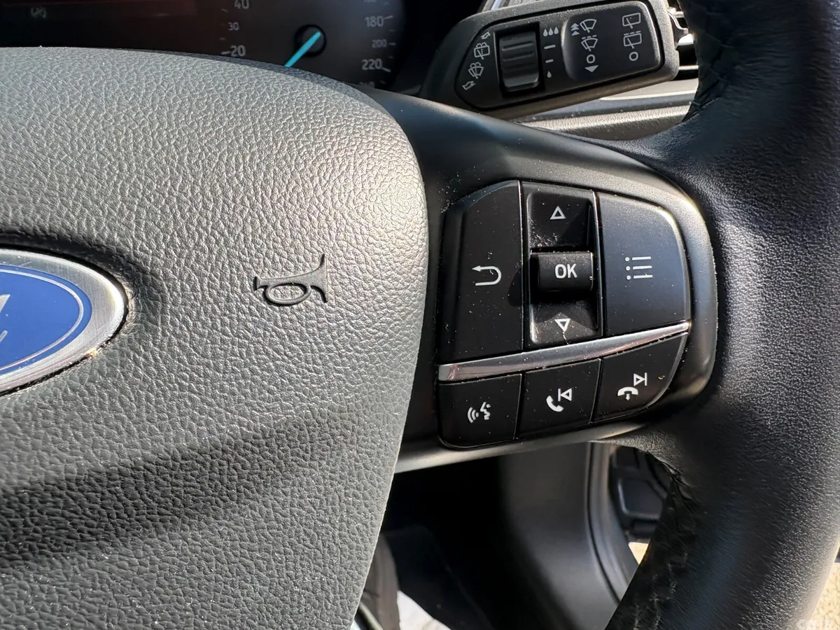 Ford Focus Hatchback, Petrol, 2019, Grey