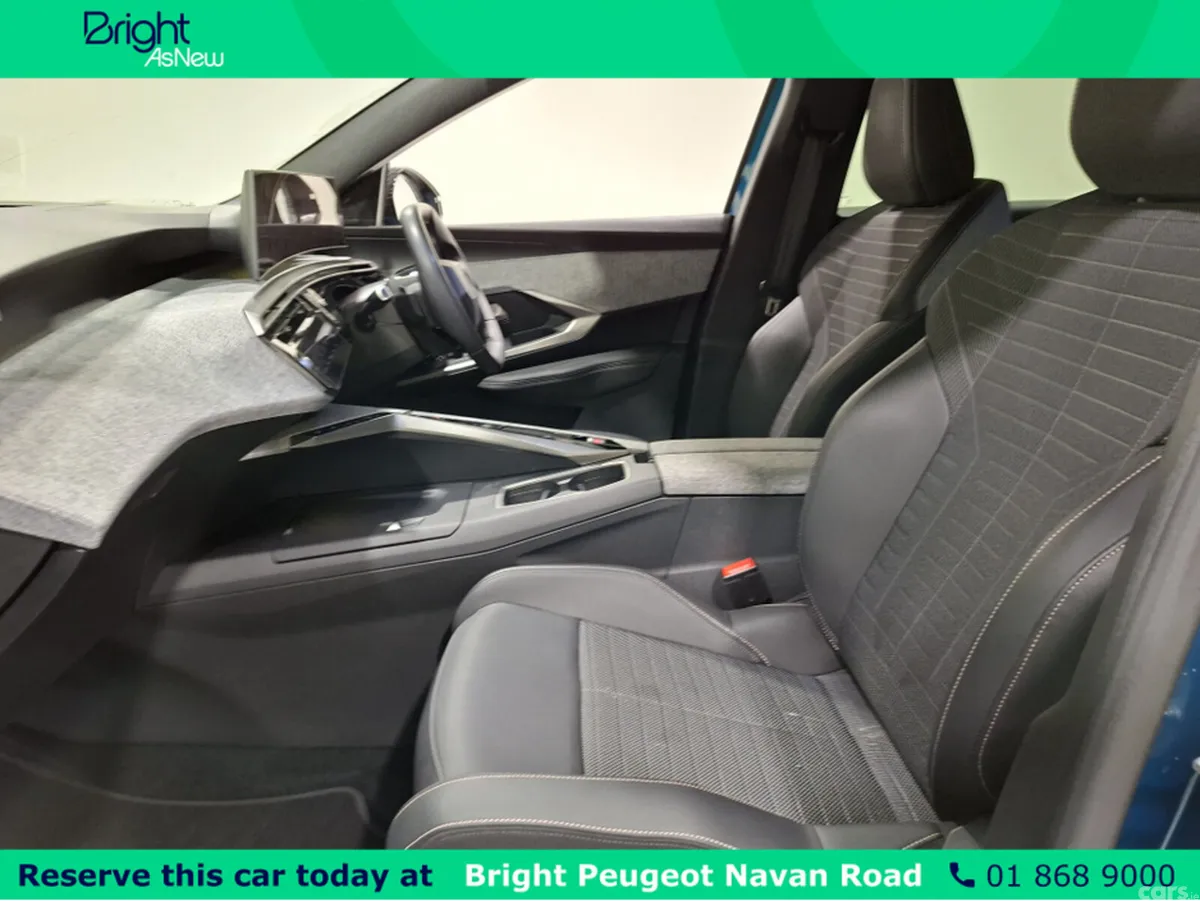 Peugeot 3008 MPV, Petrol, 2026, Blue