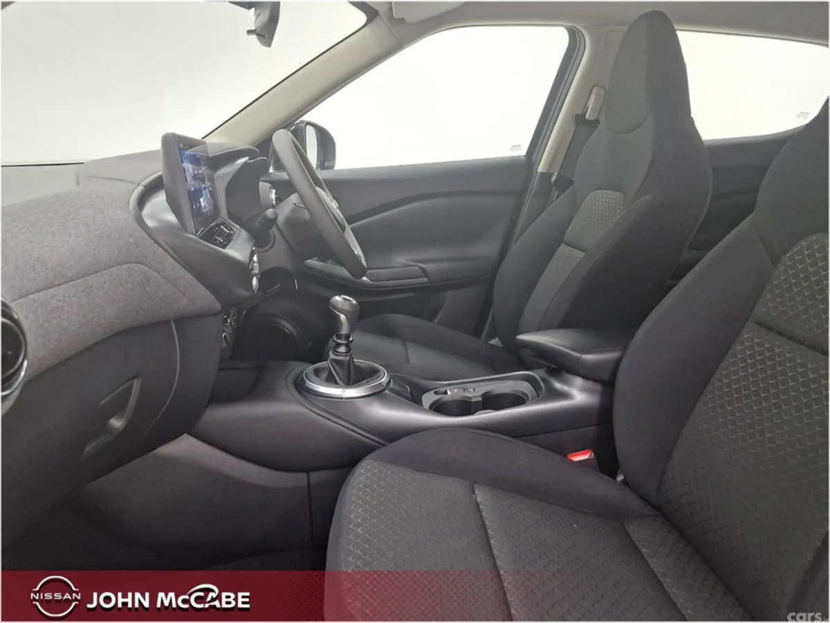 Nissan Juke MPV, Petrol, 2025, Grey