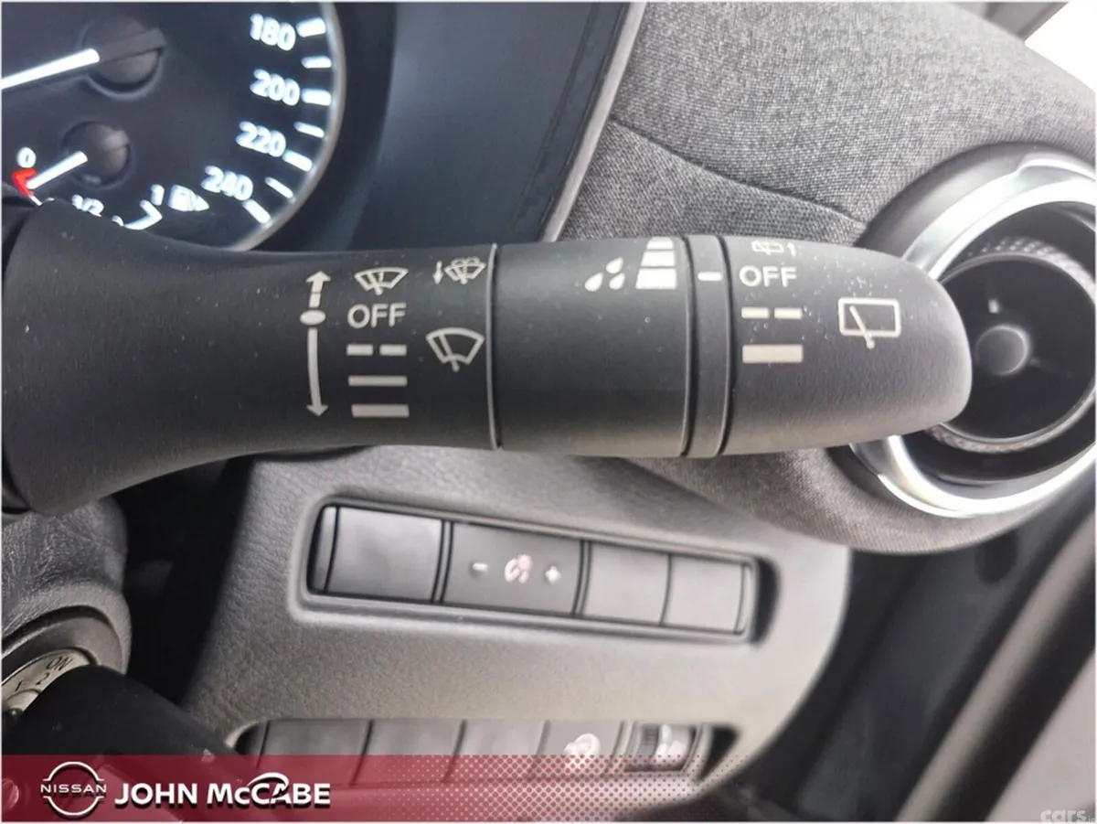 Nissan Juke MPV, Petrol, 2025, Grey