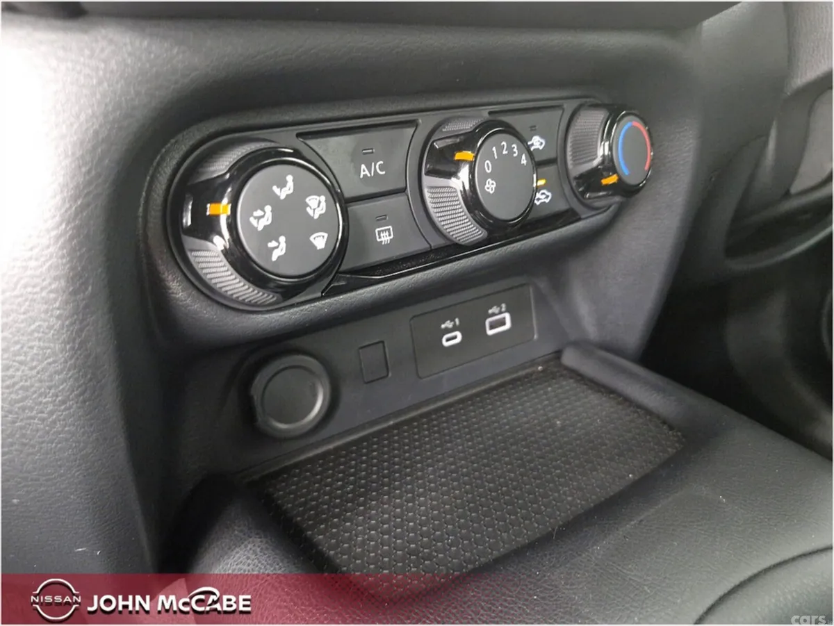Nissan Juke MPV, Petrol, 2025, Grey