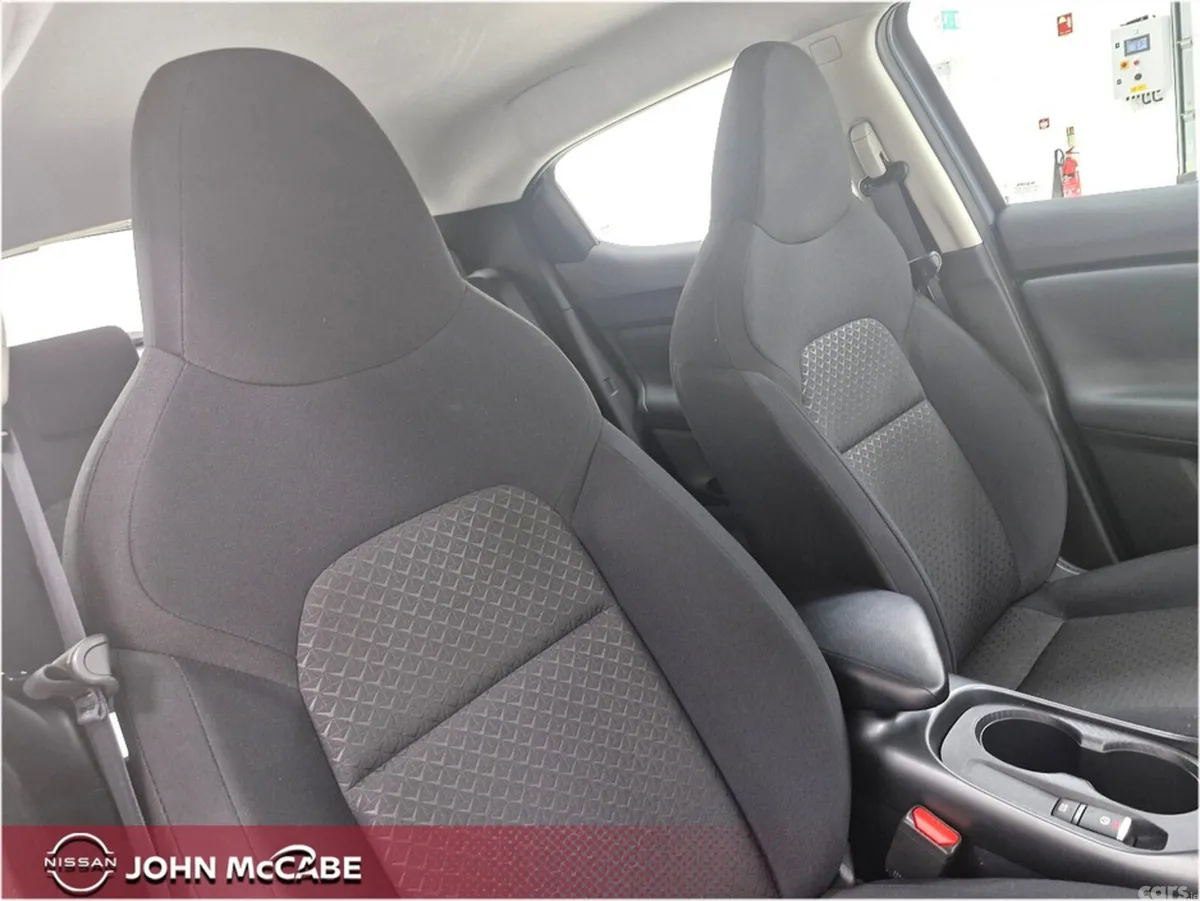 Nissan Juke MPV, Petrol, 2025, Grey
