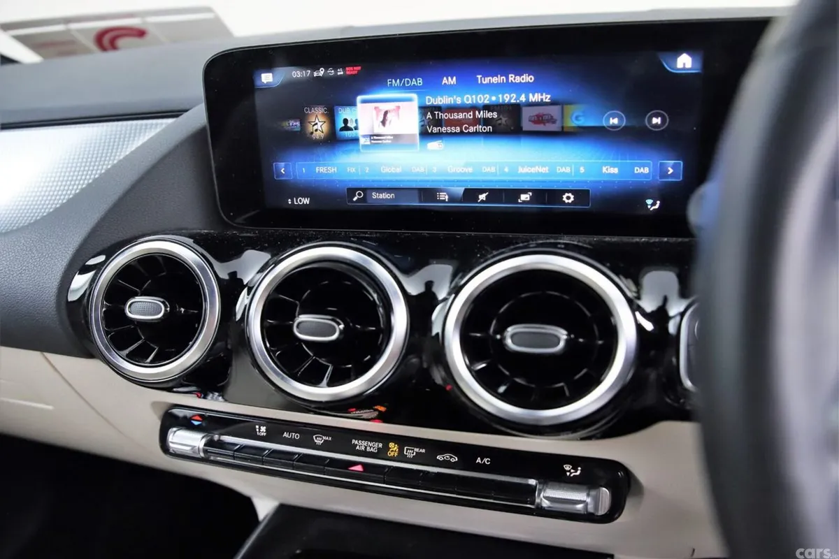 Mercedes-Benz GLA SUV, Diesel, 2022, Grey