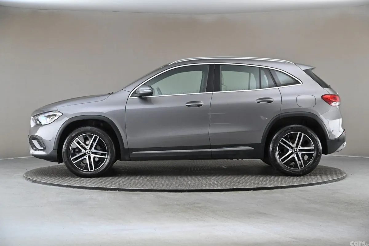 Mercedes-Benz GLA SUV, Diesel, 2022, Grey