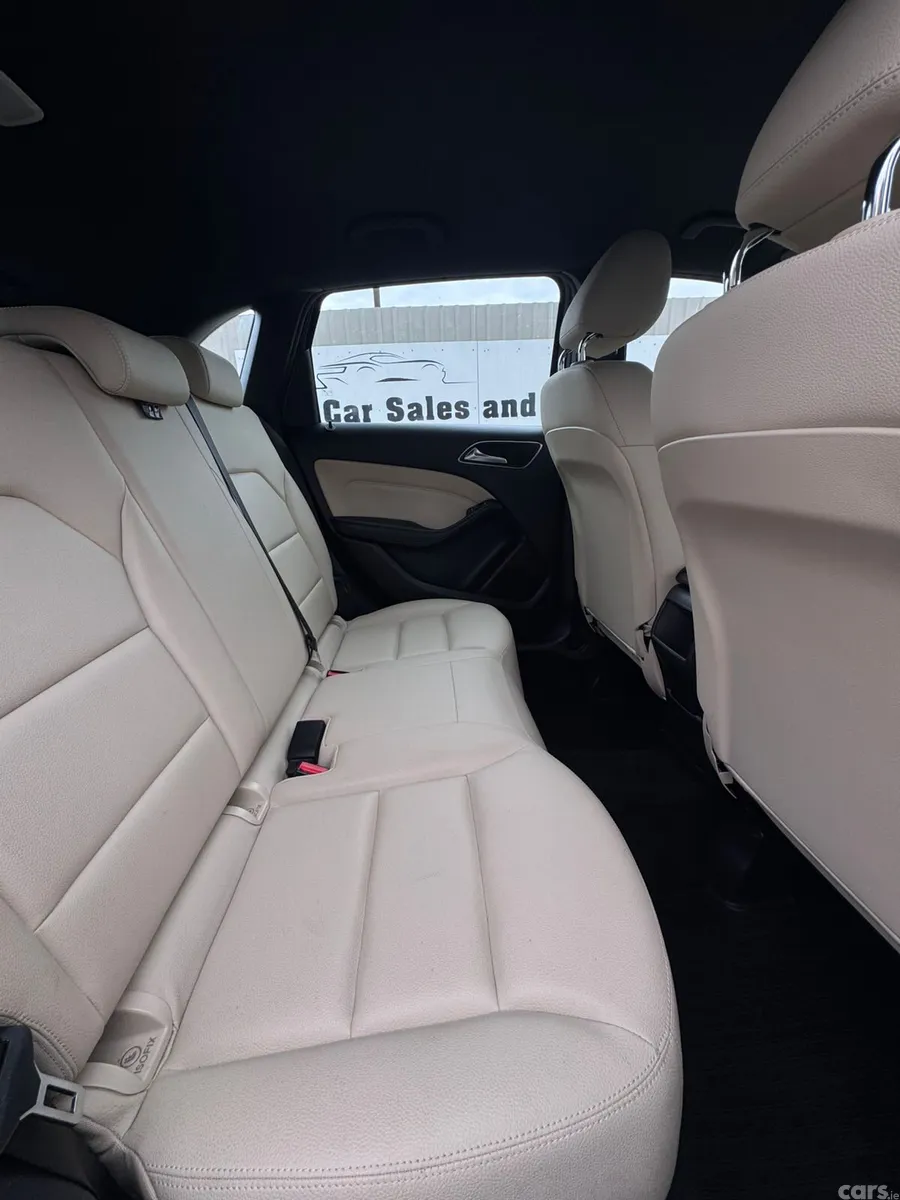 Mercedes-Benz B-Class MPV, Diesel, 2016, Blue