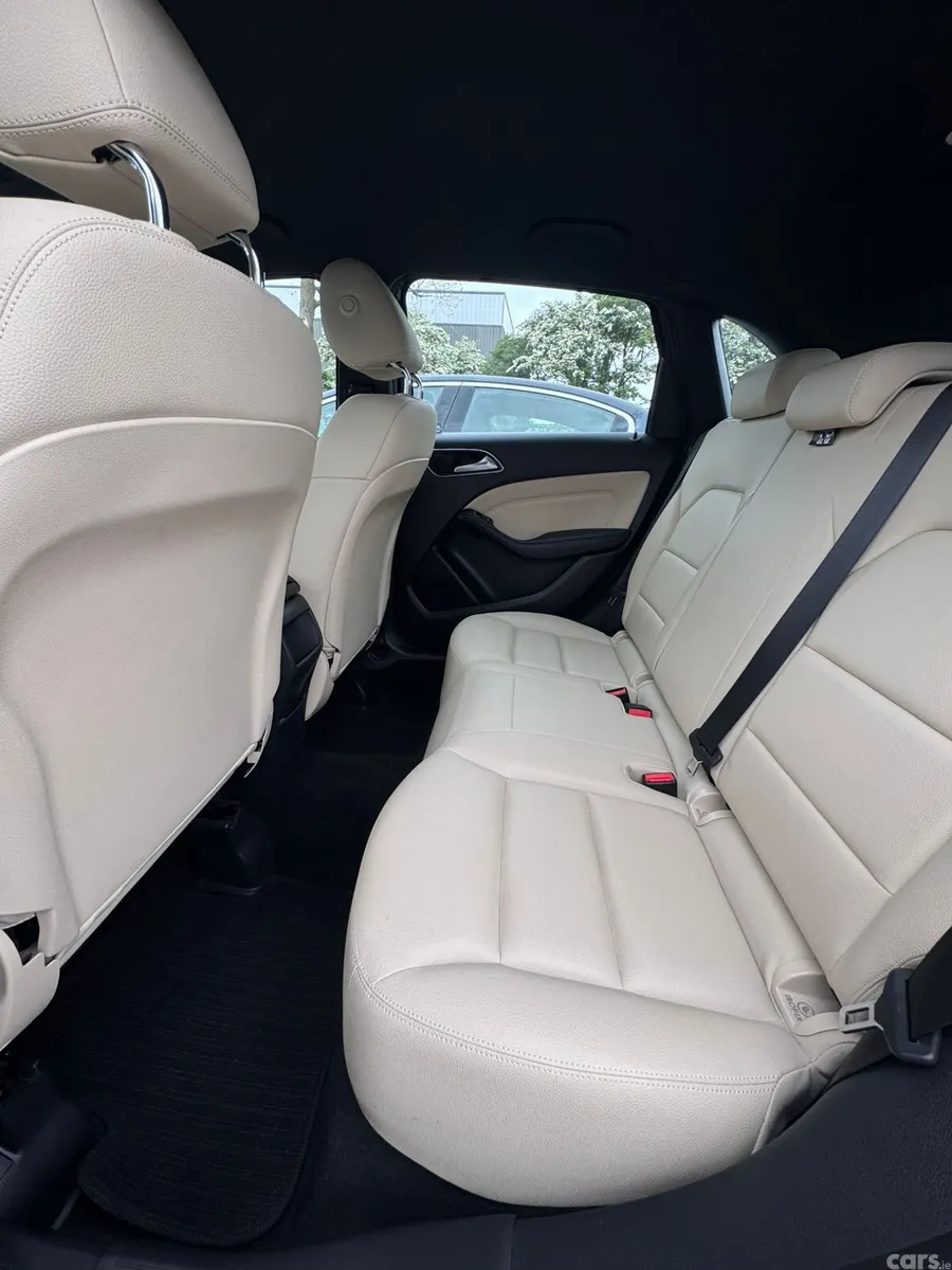 Mercedes-Benz B-Class MPV, Diesel, 2016, Blue