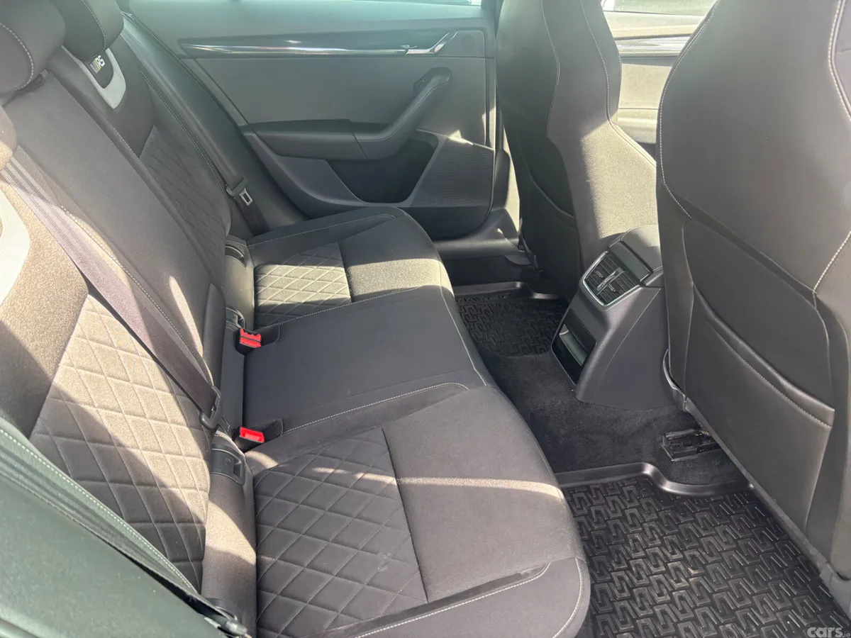 Skoda Octavia Hatchback, Diesel, 2018, Black