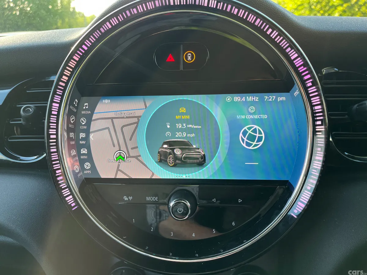 Mini Electric Hatchback, Electric, 2022, Black