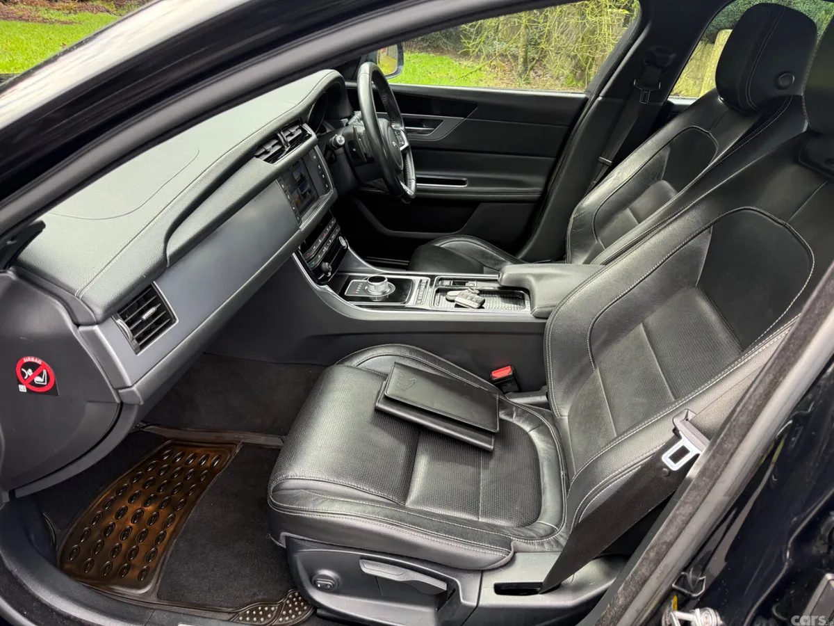 Jaguar XF Saloon, Diesel, 2016, Black