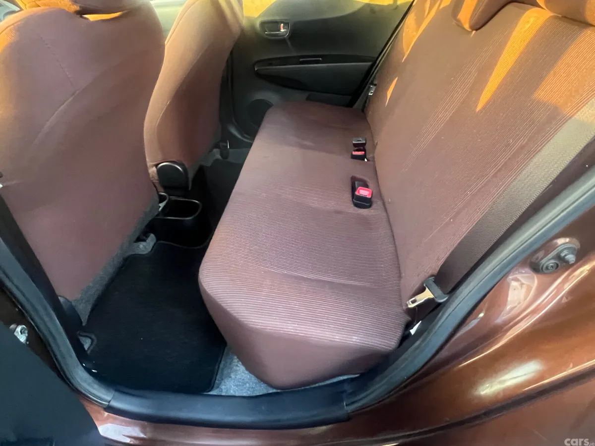 Toyota Vitz Hatchback, Petrol, 2014, Brown