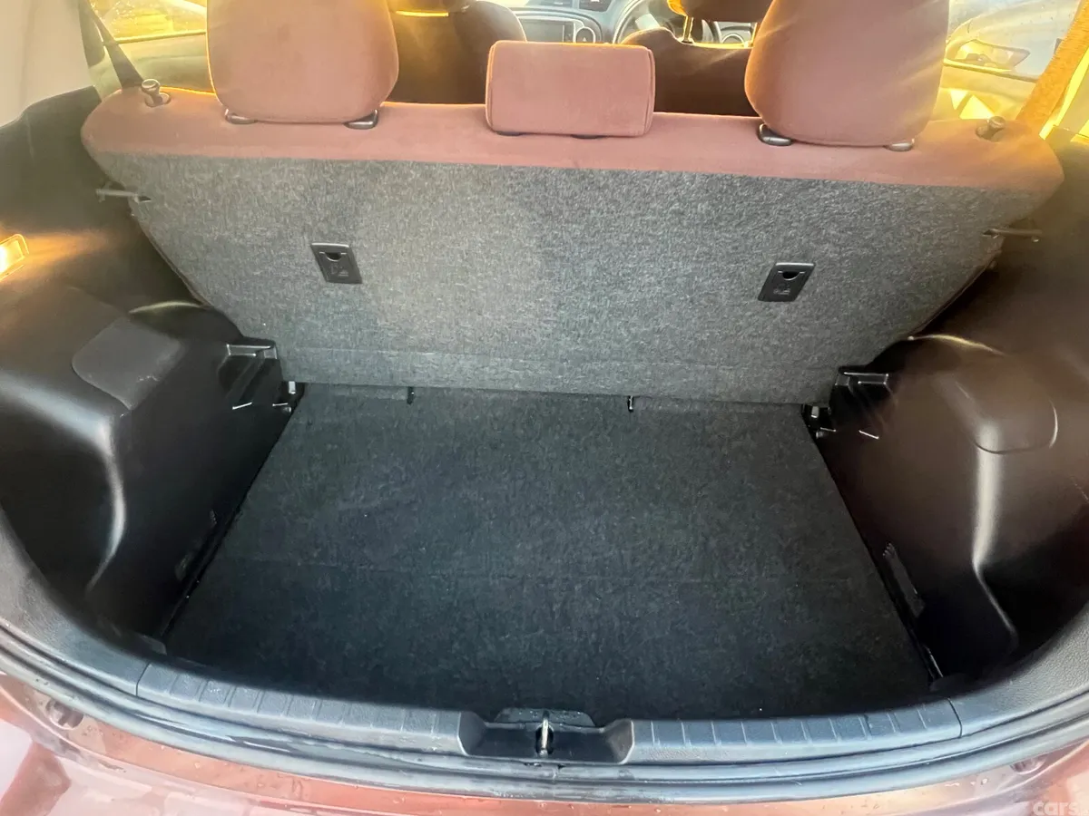 Toyota Vitz Hatchback, Petrol, 2014, Brown
