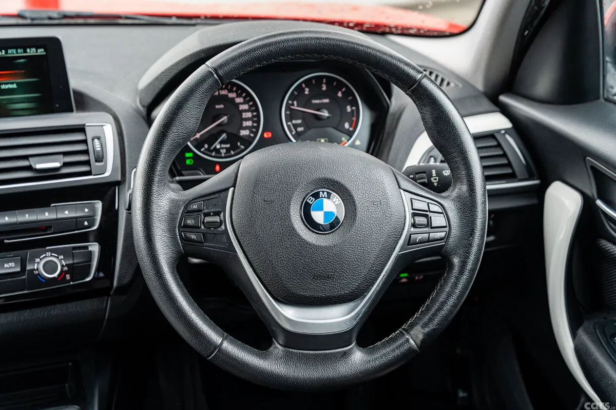 BMW 1-Series Hatchback, Diesel, 2017, Red