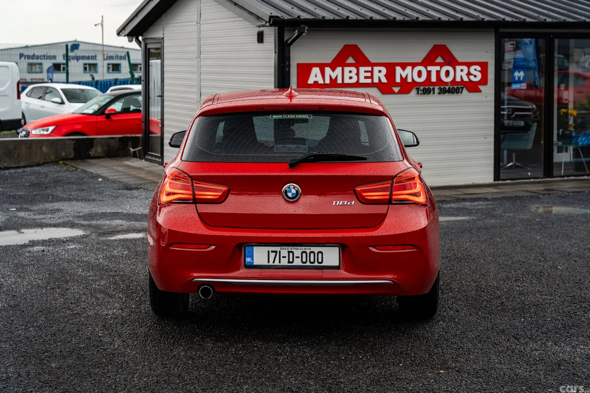 BMW 1-Series Hatchback, Diesel, 2017, Red
