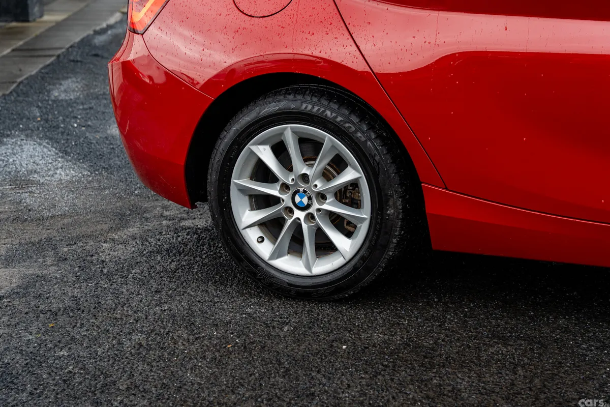 BMW 1-Series Hatchback, Diesel, 2017, Red