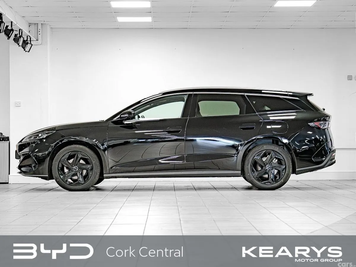 BYD Seal 6 Estate, Petrol Plug-in Hybrid, 2027, Black