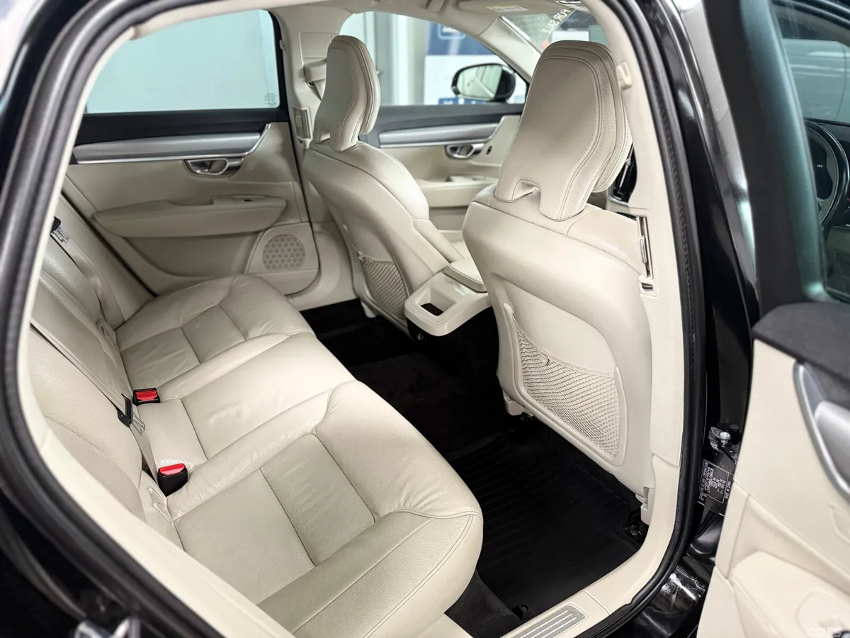 Volvo S90 Saloon, Diesel, 2021, Black