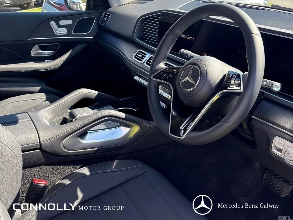 Mercedes-Benz GLE SUV, Diesel Plug-in Hybrid, 2027, Black