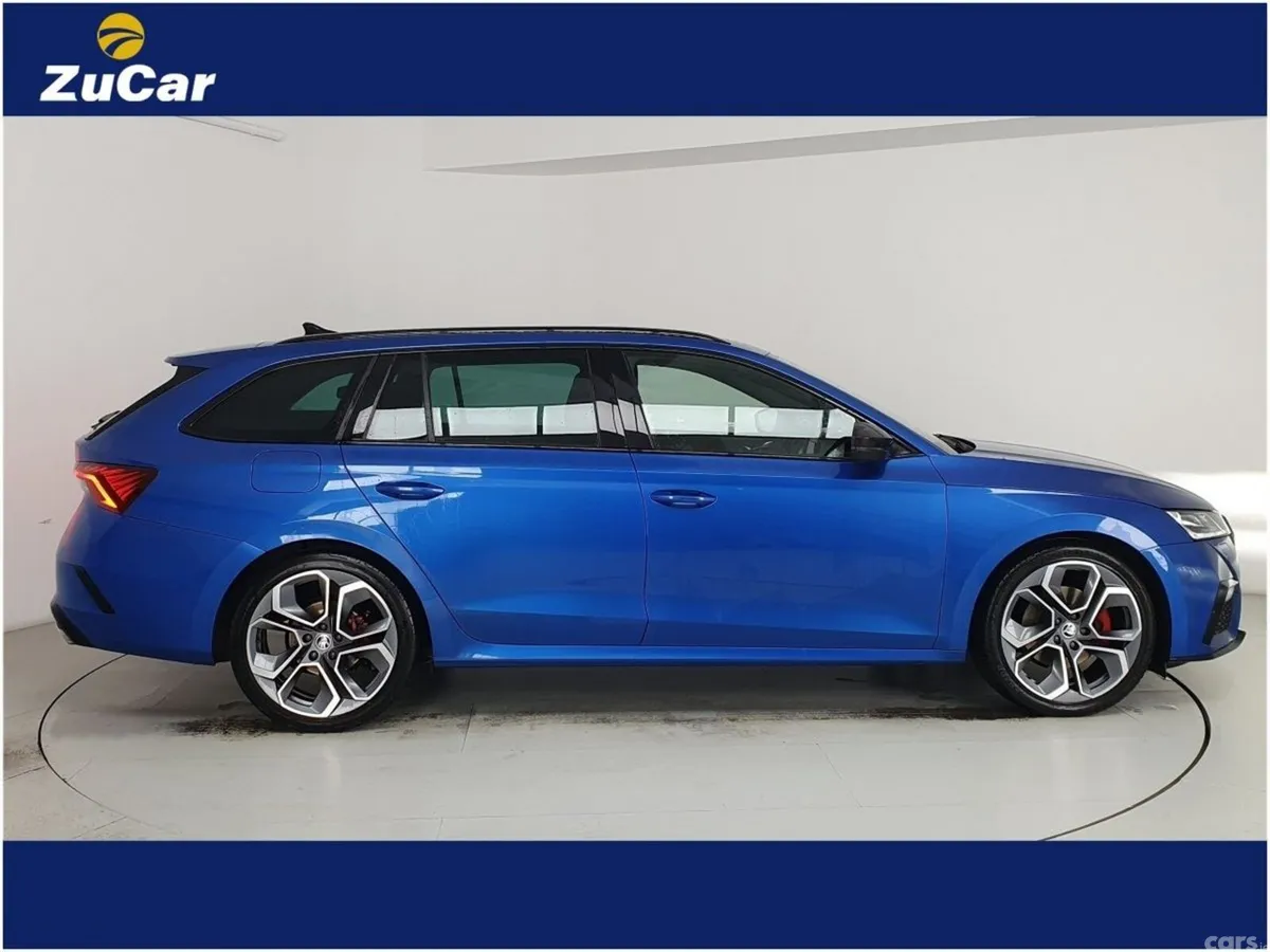 Skoda Octavia Estate, Diesel, 2024, Blue