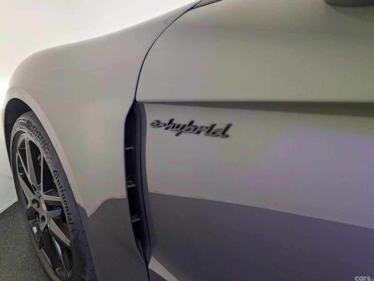 Porsche Panamera Hatchback, Petrol Plug-in Hybrid, 2025, Green