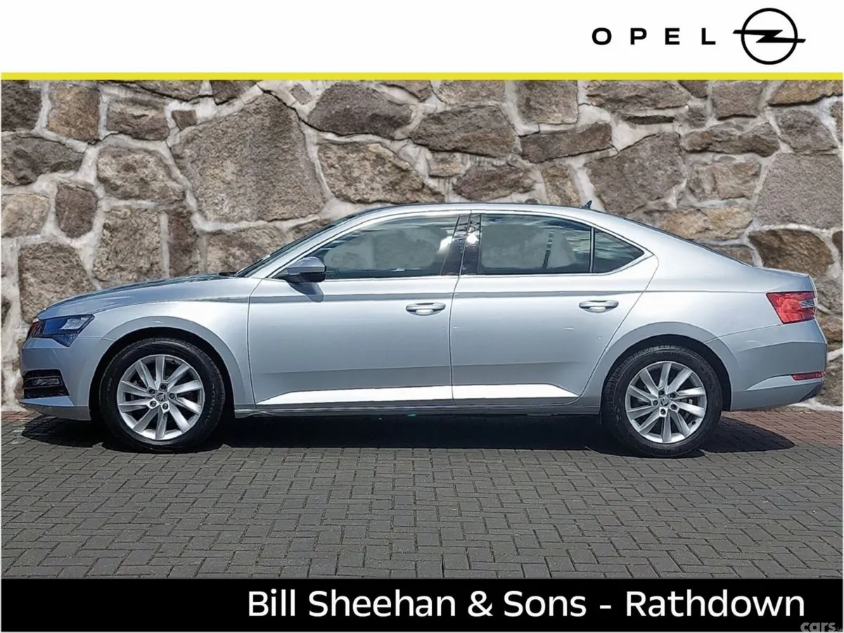 Skoda Superb Saloon, Diesel, 2022, Silver