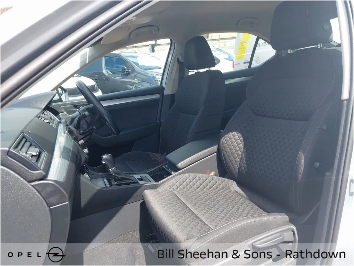 Skoda Superb Saloon, Diesel, 2022, Silver