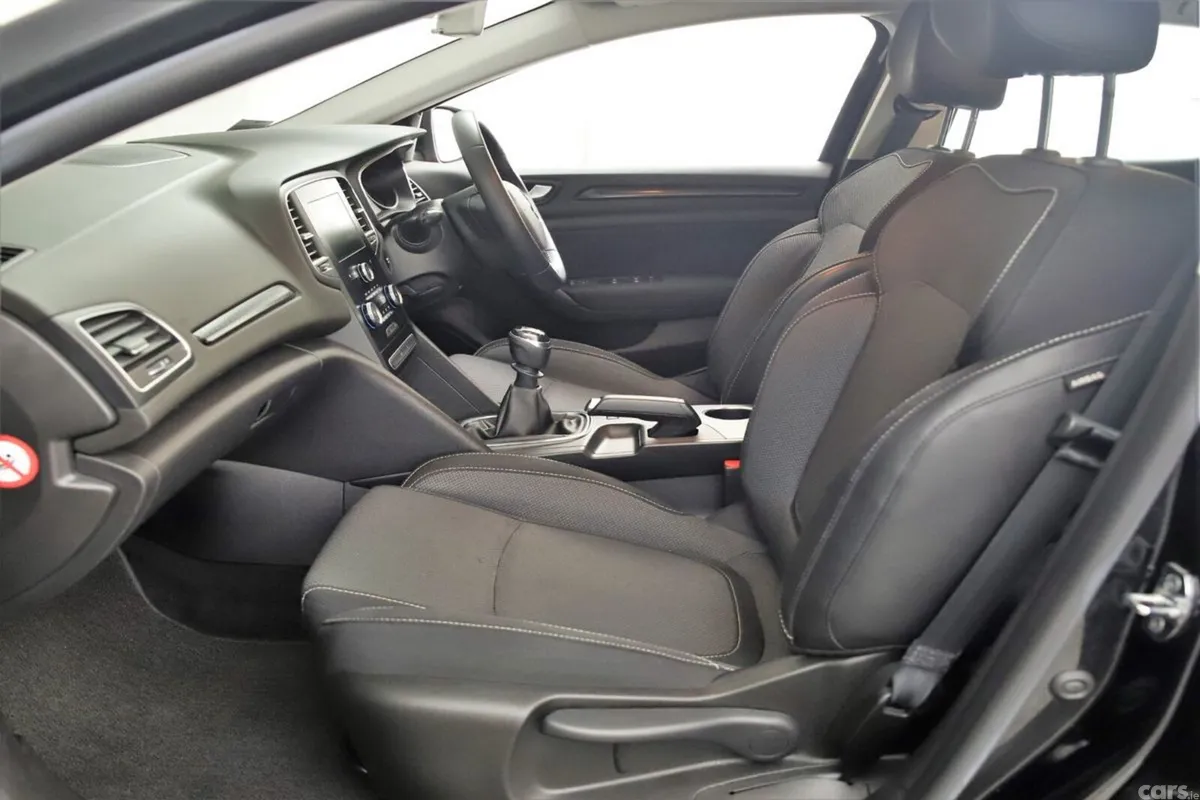 Renault Megane Hatchback, Diesel, 2020, Black