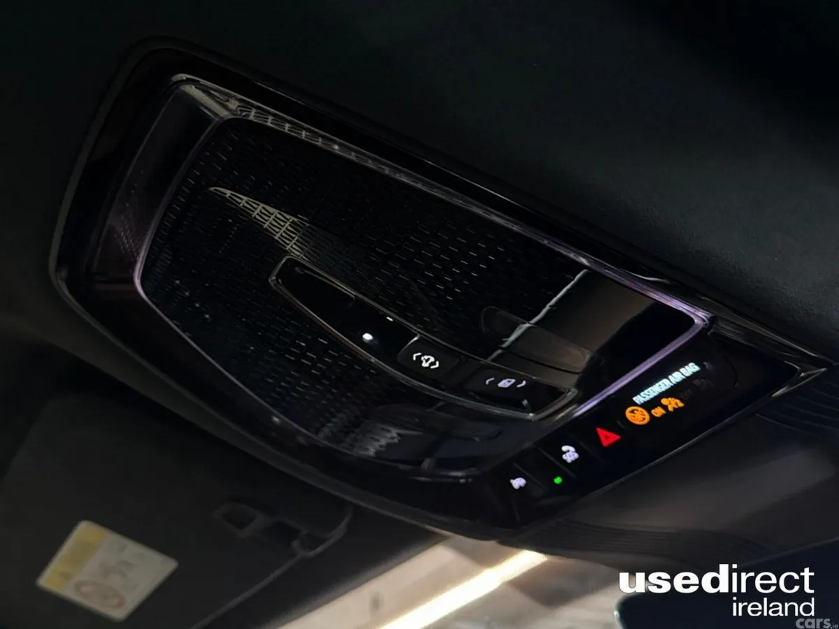 Cadillac Vistiq Estate, Electric, 2026, Black