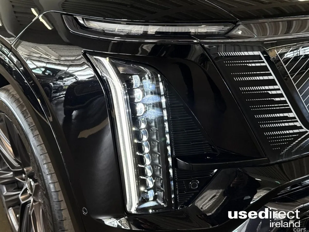 Cadillac Vistiq Estate, Electric, 2026, Black