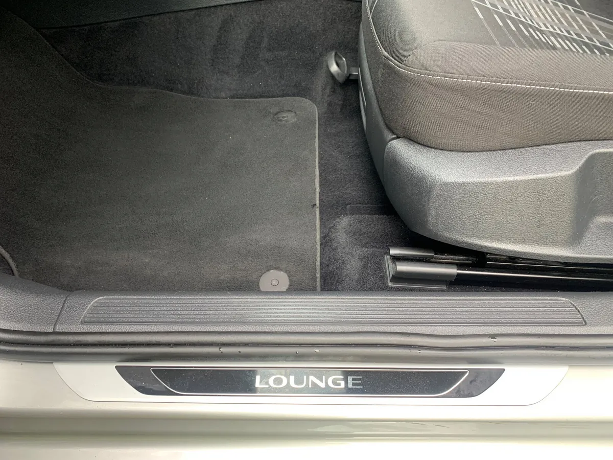 Volkswagen Golf Hatchback, Petrol, 2015, Silver