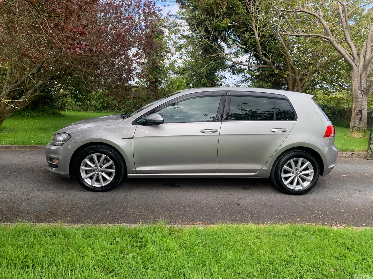 Volkswagen Golf Hatchback, Petrol, 2015, Silver
