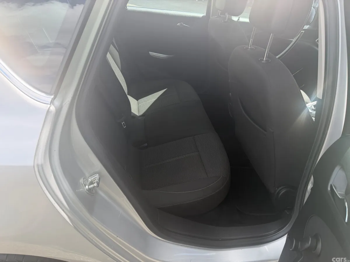 Vauxhall Astra Hatchback, Diesel, 2012, Silver